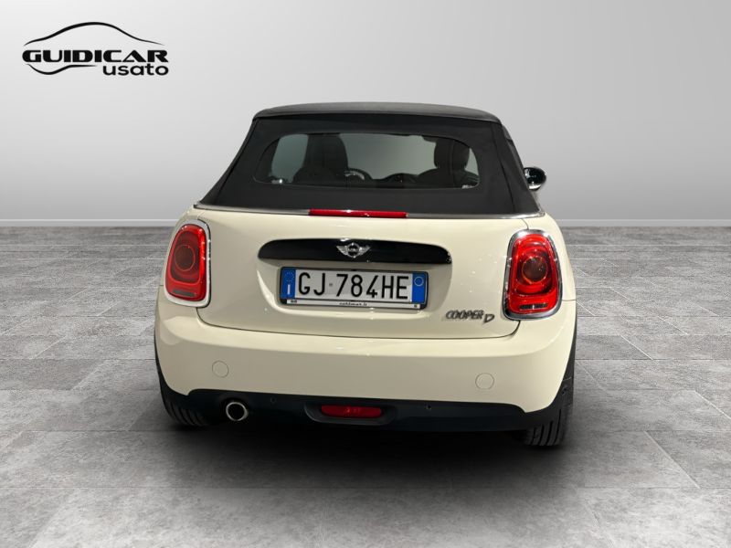 GuidiCar - MINI Mini 2018 Mini Cabrio 1.5 Cooper D Boost Usato