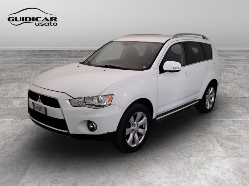 GuidiCar - MITSUBISHI Outlander 2010 Outlander 2.2 di-d Instyle 7p.ti tc-sst dpf Usato