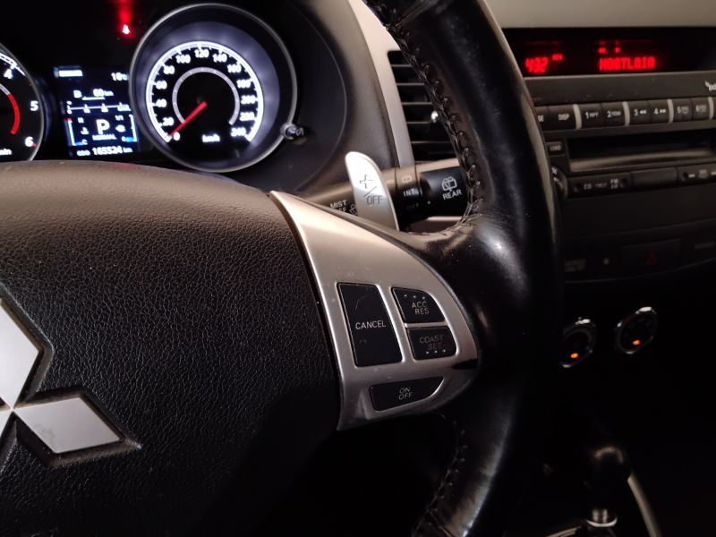 GuidiCar - MITSUBISHI Outlander 2010 Outlander 2.2 di-d Instyle 7p.ti tc-sst dpf Usato