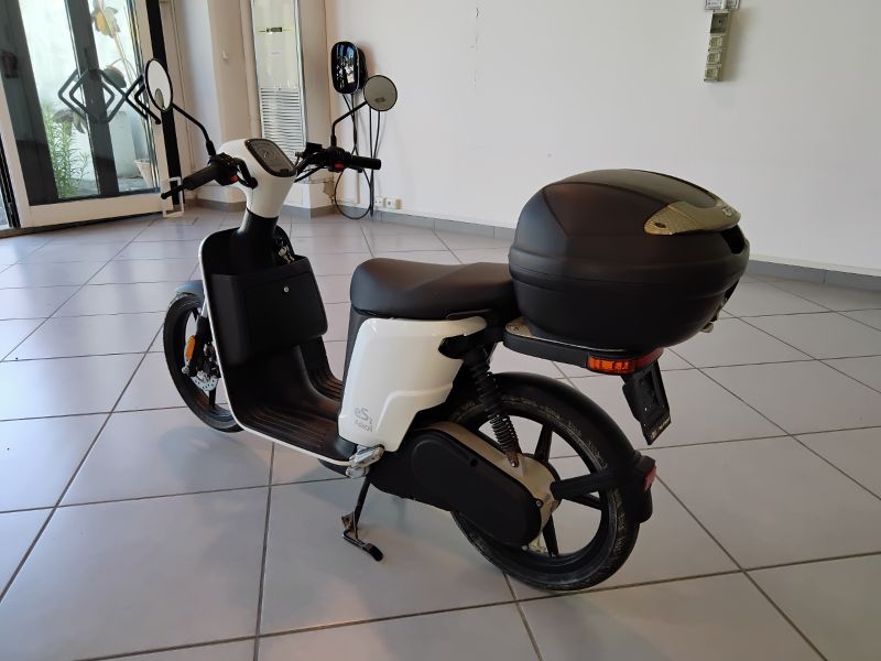 GuidiCar - MOTO Modello 2019 Modello - ASKOLL Usato