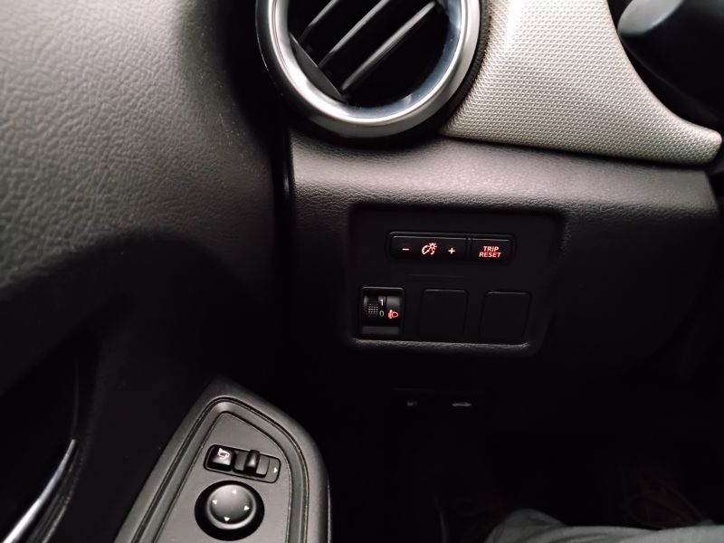 GuidiCar - NISSAN Micra 2018 Micra 0.9 N-Connecta 90cv Usato