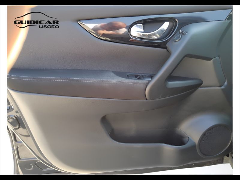 GuidiCar - NISSAN Qashqai 2015 Qashqai 1.5 dci Acenta 110cv E6 Usato