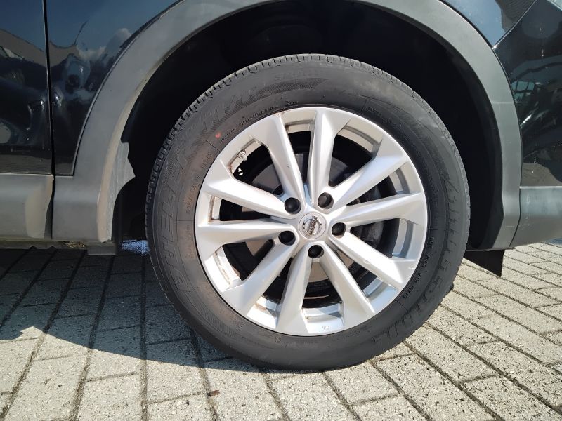 GuidiCar - NISSAN Qashqai 2015 Qashqai 1.5 dci Acenta 110cv E6 Usato