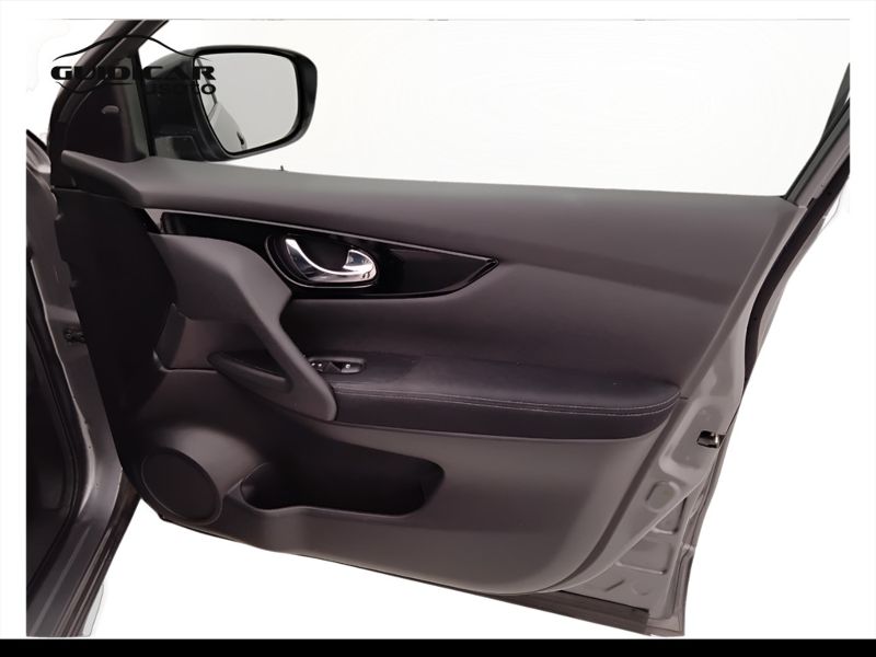 GuidiCar - NISSAN Qashqai 2020 Qashqai 1.5 dci Business 115cv my20 Usato