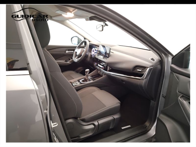 GuidiCar - NISSAN Qashqai 2021 Qashqai 1.3 mild hybrid N-Connecta 2wd 140cv Usato