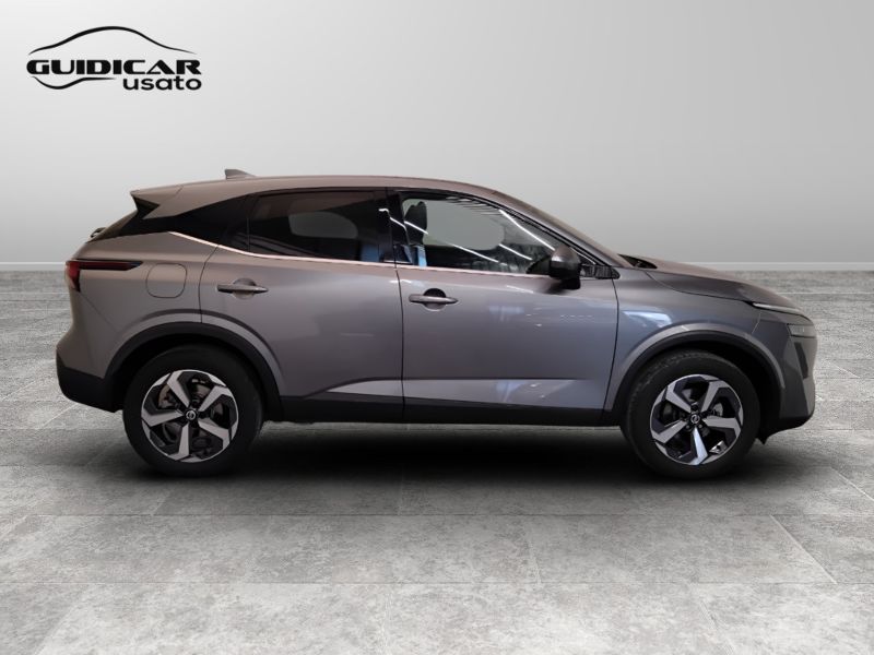 GuidiCar - NISSAN Qashqai 2021 Qashqai 1.3 mild hybrid N-Connecta 2wd 140cv Usato