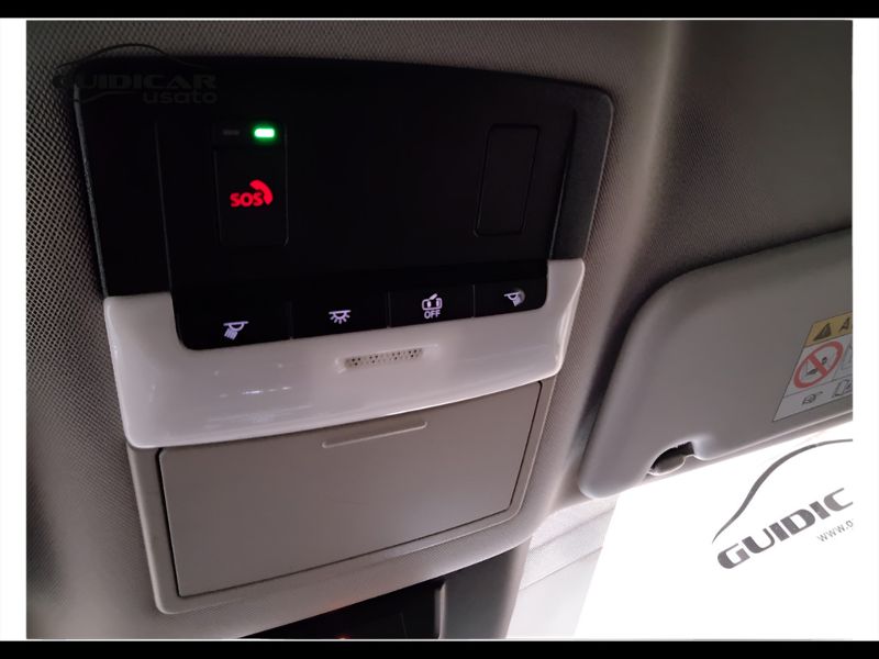 GuidiCar - NISSAN Qashqai 2021 Qashqai 1.3 mild hybrid N-Connecta 2wd 140cv Usato