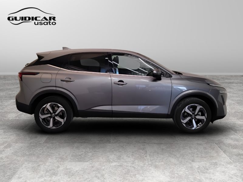 GuidiCar - NISSAN Qashqai 2021 Qashqai 1.3 mild hybrid N-Connecta 2wd 140cv Usato