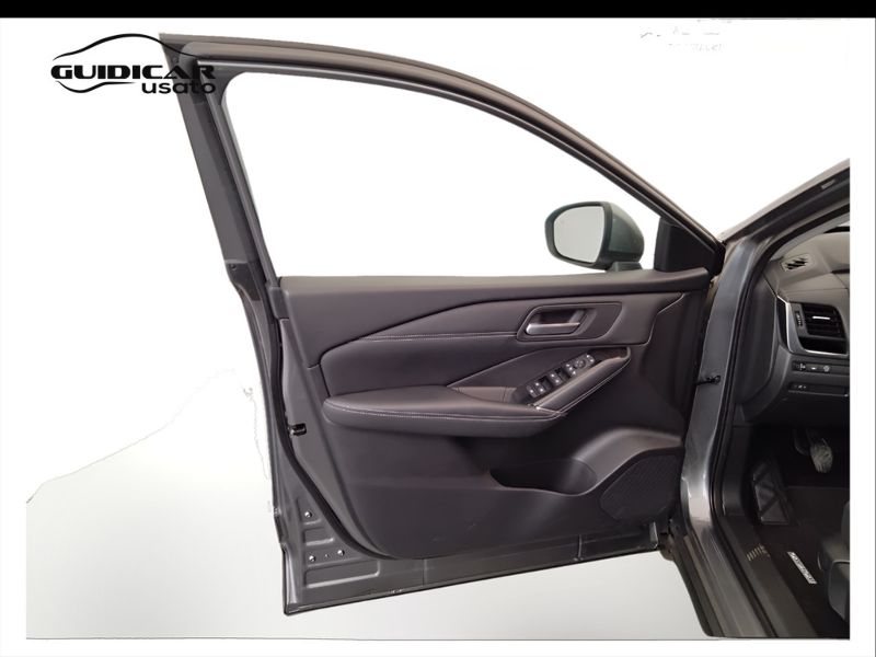 GuidiCar - NISSAN Qashqai 2021 Qashqai 1.3 mild hybrid N-Connecta 2wd 140cv Usato