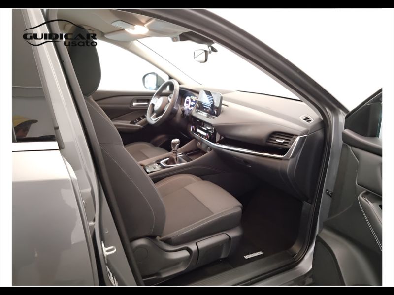GuidiCar - NISSAN Qashqai 2021 Qashqai 1.3 mild hybrid N-Connecta 2wd 140cv Usato