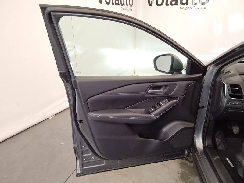 GuidiCar - NISSAN Qashqai 2021 Qashqai 1.3 mild hybrid N-Connecta 2wd 140cv Usato