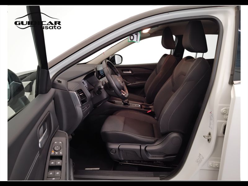 GuidiCar - NISSAN Qashqai 2022 Qashqai 1.3 mild hybrid N-Connecta 2wd 158cv xtronic Usato