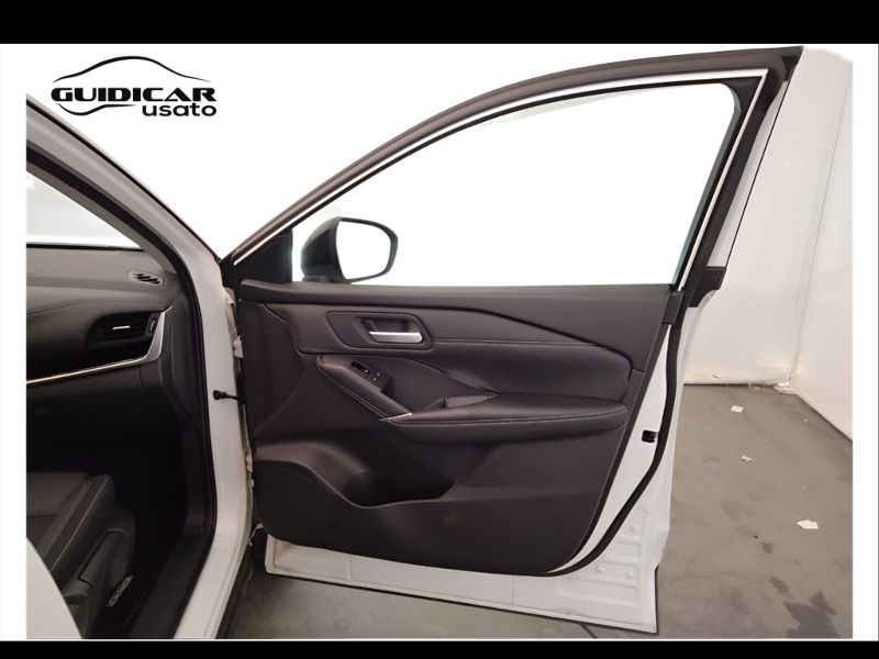 GuidiCar - NISSAN Qashqai 2022 Qashqai 1.3 mild hybrid N-Connecta 2wd 158cv xtronic Usato