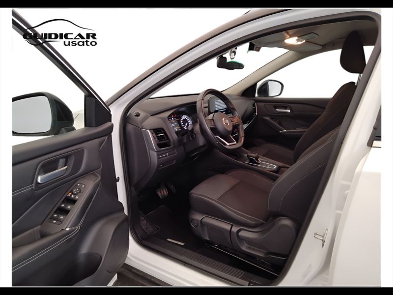 GuidiCar - NISSAN Qashqai 2022 Qashqai 1.3 mild hybrid N-Connecta 2wd 158cv xtronic Usato