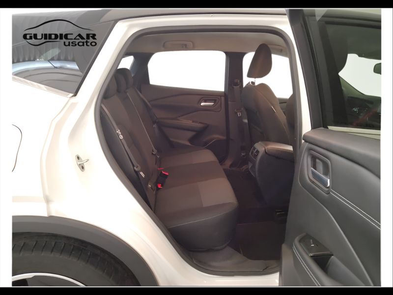 GuidiCar - NISSAN Qashqai 2022 Qashqai 1.3 mild hybrid N-Connecta 2wd 158cv xtronic Usato