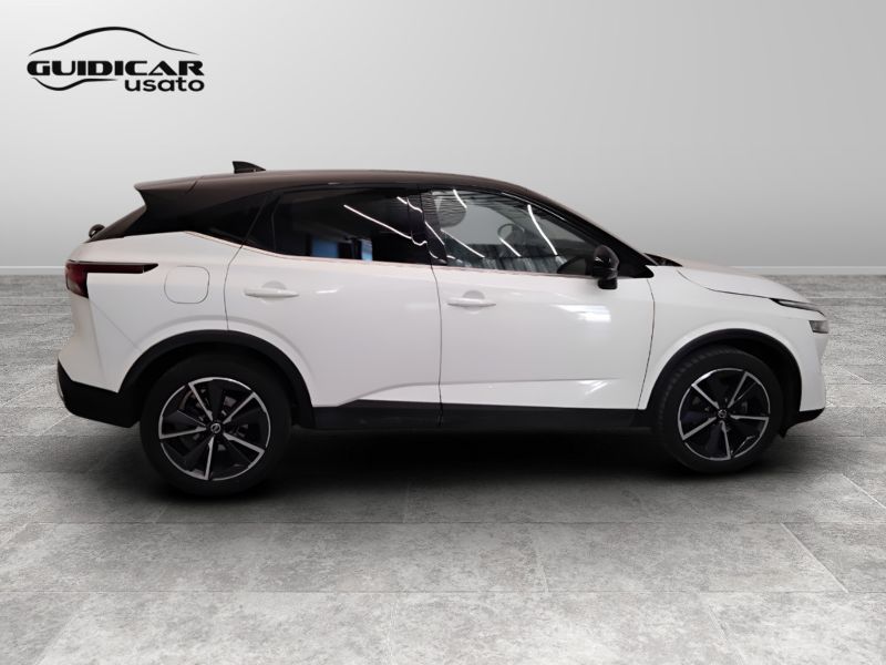 GuidiCar - NISSAN Qashqai 2022 Qashqai 1.3 mild hybrid N-Connecta 2wd 158cv xtronic Usato