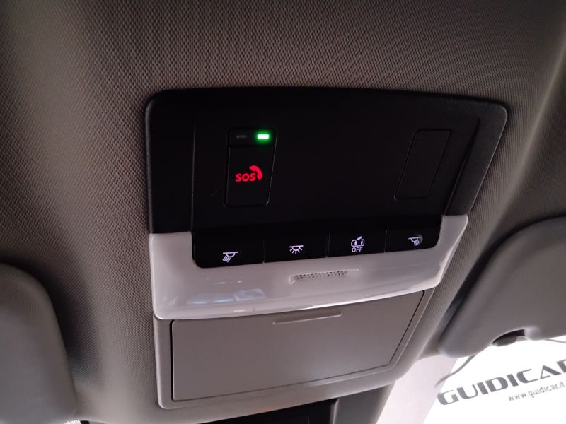 GuidiCar - NISSAN Qashqai 2022 Qashqai 1.3 mild hybrid N-Connecta 2wd 158cv xtronic Usato