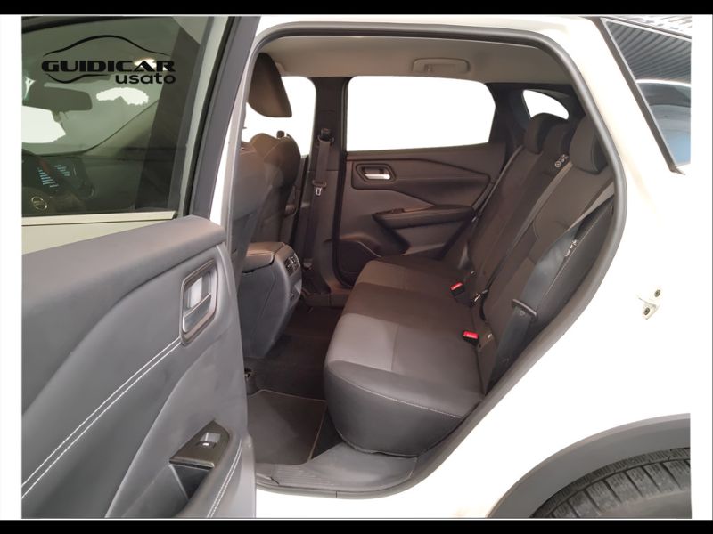 GuidiCar - NISSAN Qashqai 2022 Qashqai 1.3 mild hybrid N-Connecta 2wd 158cv xtronic Usato