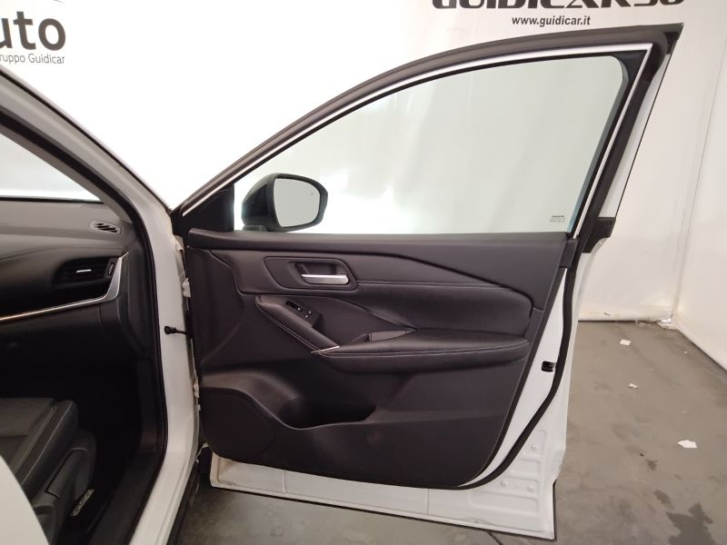 GuidiCar - NISSAN Qashqai 2022 Qashqai 1.3 mild hybrid N-Connecta 2wd 158cv xtronic Usato