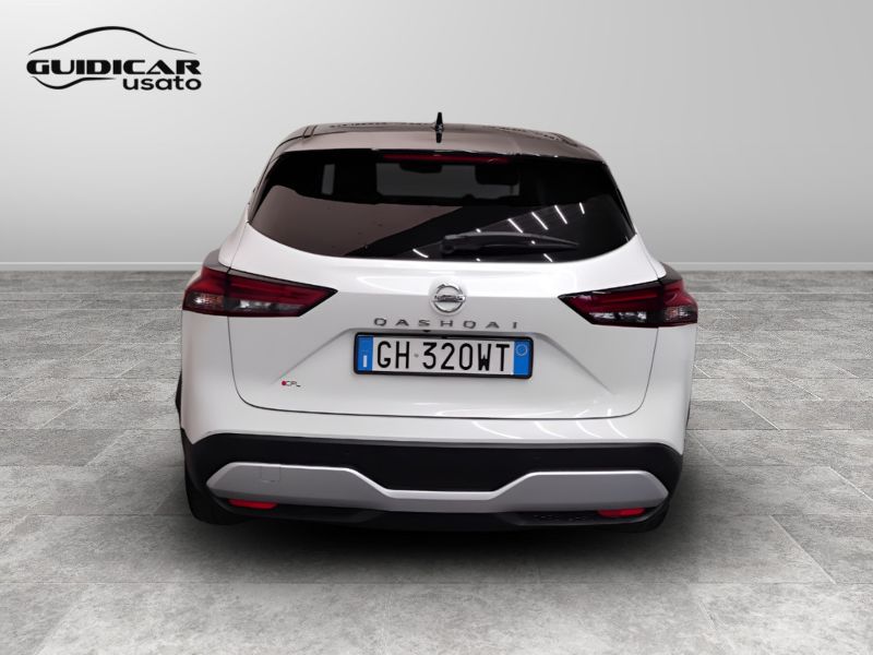 GuidiCar - NISSAN Qashqai 2022 Qashqai 1.3 mild hybrid N-Connecta 2wd 158cv xtronic Usato