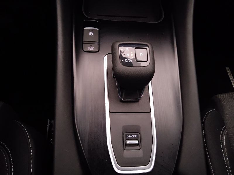 GuidiCar - NISSAN Qashqai 2022 Qashqai 1.3 mild hybrid N-Connecta 2wd 158cv xtronic Usato