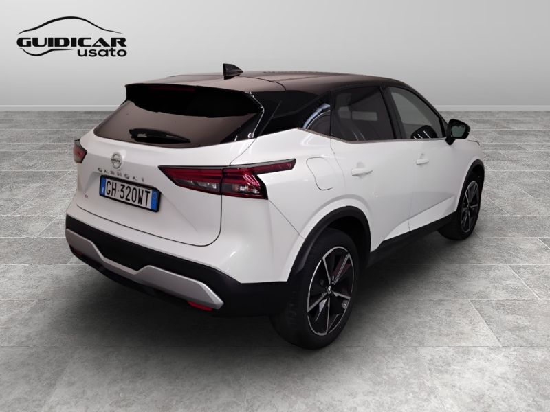GuidiCar - NISSAN Qashqai 2022 Qashqai 1.3 mild hybrid N-Connecta 2wd 158cv xtronic Usato