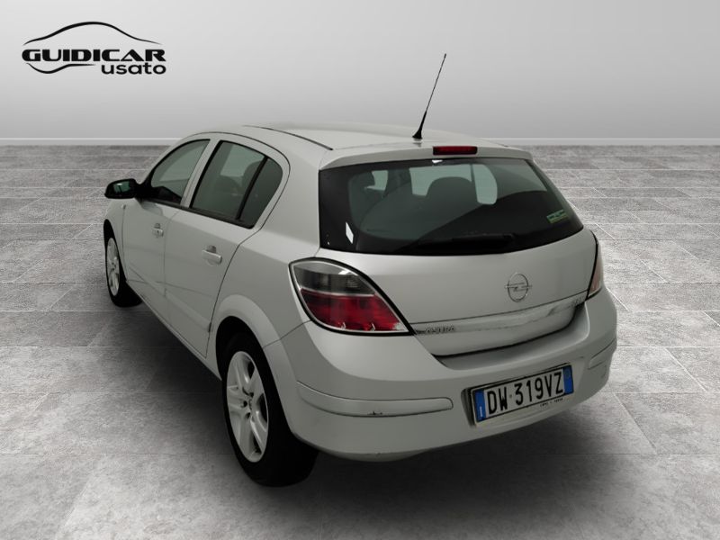 GuidiCar - OPEL Astra 2009 Astra 5p 1.4 Enjoy Gpl-tech Usato