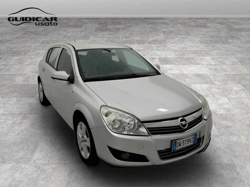 GuidiCar - OPEL Astra 2009 Astra 5p 1.4 Enjoy Gpl-tech Usato