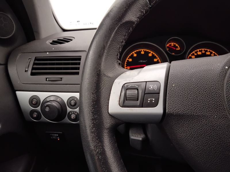 GuidiCar - OPEL Astra 2009 Astra 5p 1.4 Enjoy Gpl-tech Usato