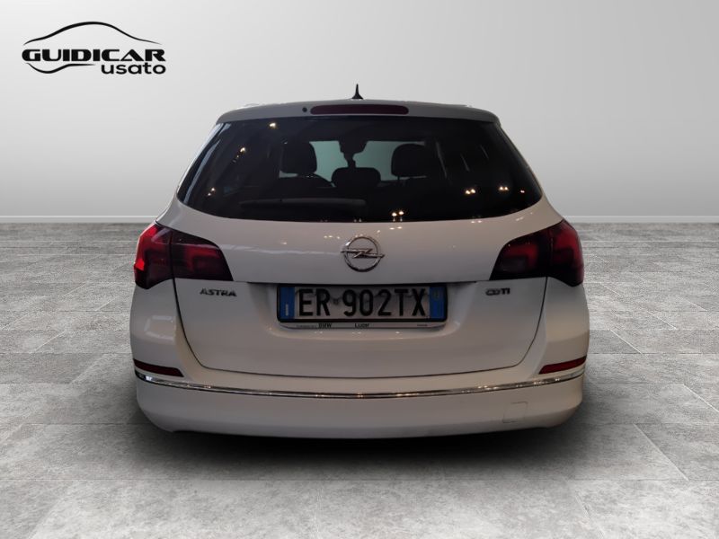 GuidiCar - OPEL Astra 2013 Astra Sports Tourer 1.7 cdti Cosmo 130cv Usato