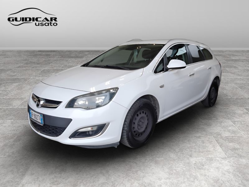 GuidiCar - OPEL Astra 2013 Astra Sports Tourer 1.7 cdti Cosmo 130cv Usato