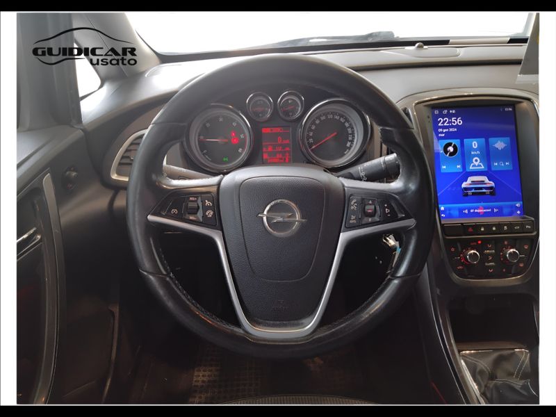 GuidiCar - OPEL Astra 2013 Astra Sports Tourer 1.7 cdti Cosmo 130cv Usato