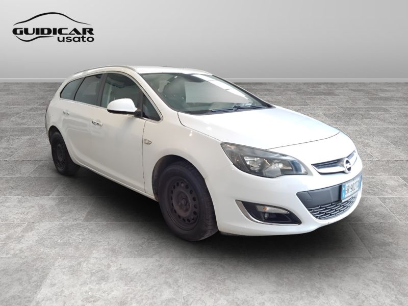 GuidiCar - OPEL Astra 2013 Astra Sports Tourer 1.7 cdti Cosmo 130cv Usato