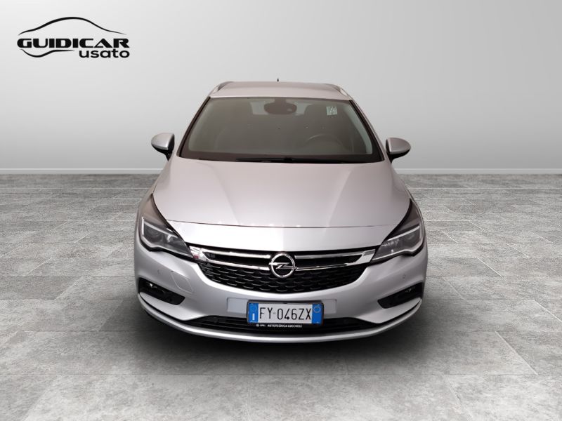 GuidiCar - OPEL Astra 2019 Astra Sports Tourer 1.6 cdti Dynamic s&s 110cv my18.5 Usato
