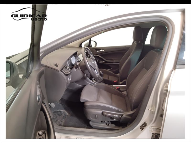 GuidiCar - OPEL Astra 2019 Astra Sports Tourer 1.6 cdti Dynamic s&s 110cv my18.5 Usato