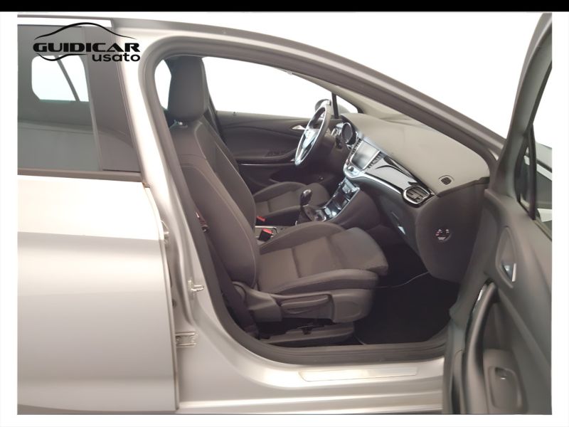 GuidiCar - OPEL Astra 2019 Astra Sports Tourer 1.6 cdti Dynamic s&s 110cv my18.5 Usato