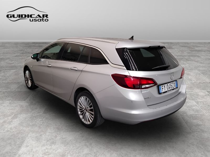 GuidiCar - OPEL Astra 2019 Astra Sports Tourer 1.6 cdti Dynamic s&s 110cv my18.5 Usato