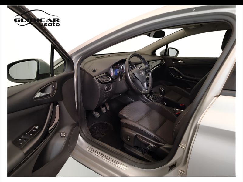 GuidiCar - OPEL Astra 2019 Astra Sports Tourer 1.6 cdti Dynamic s&s 110cv my18.5 Usato