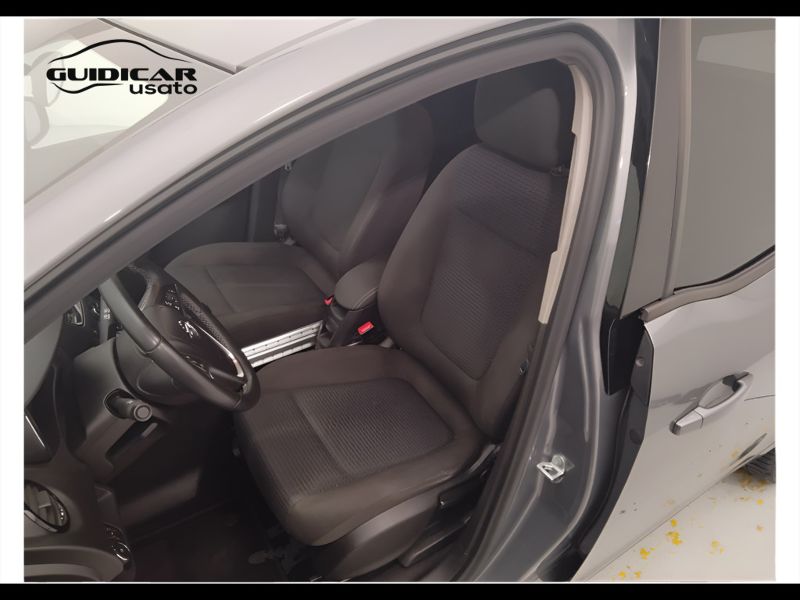 GuidiCar - OPEL Meriva 2017 Meriva 1.4 Innovation (cosmo) 100cv Usato