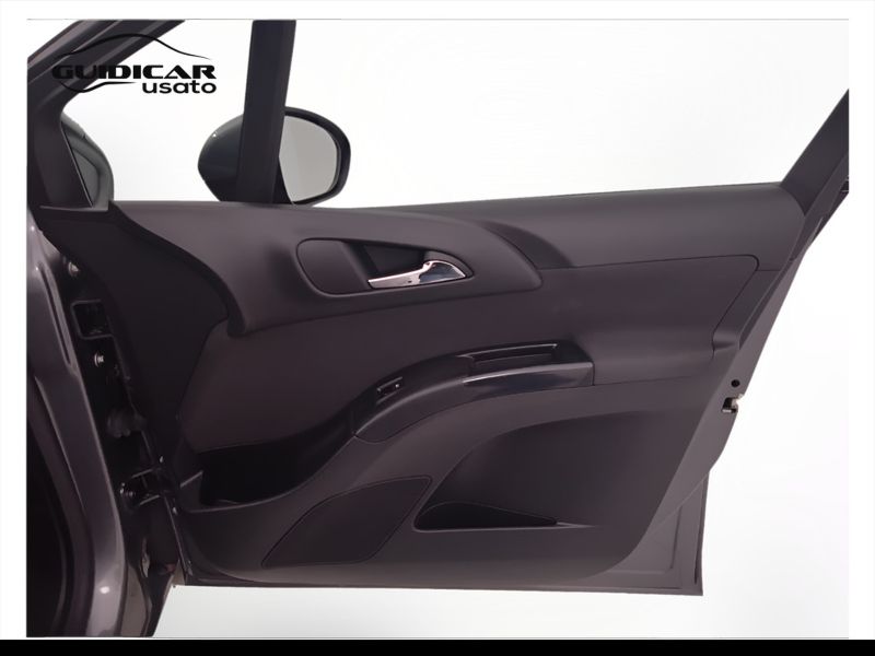 GuidiCar - OPEL Meriva 2017 Meriva 1.4 Innovation (cosmo) 100cv Usato