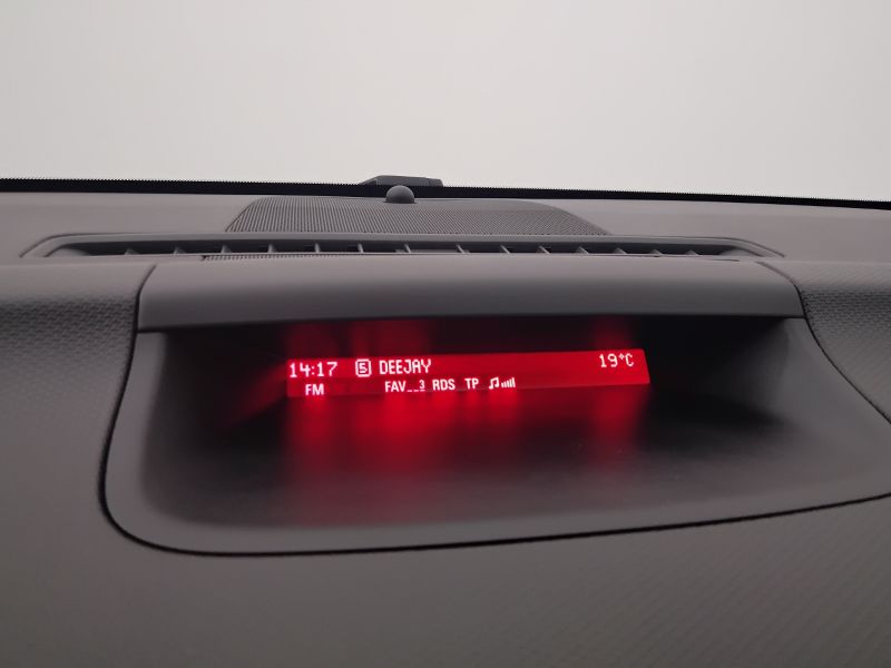 GuidiCar - OPEL Meriva 2017 Meriva 1.4 Innovation (cosmo) 100cv Usato