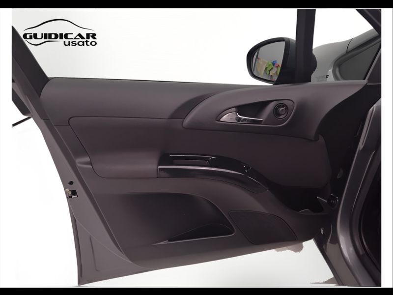 GuidiCar - OPEL Meriva 2017 Meriva 1.4 Innovation (cosmo) 100cv Usato