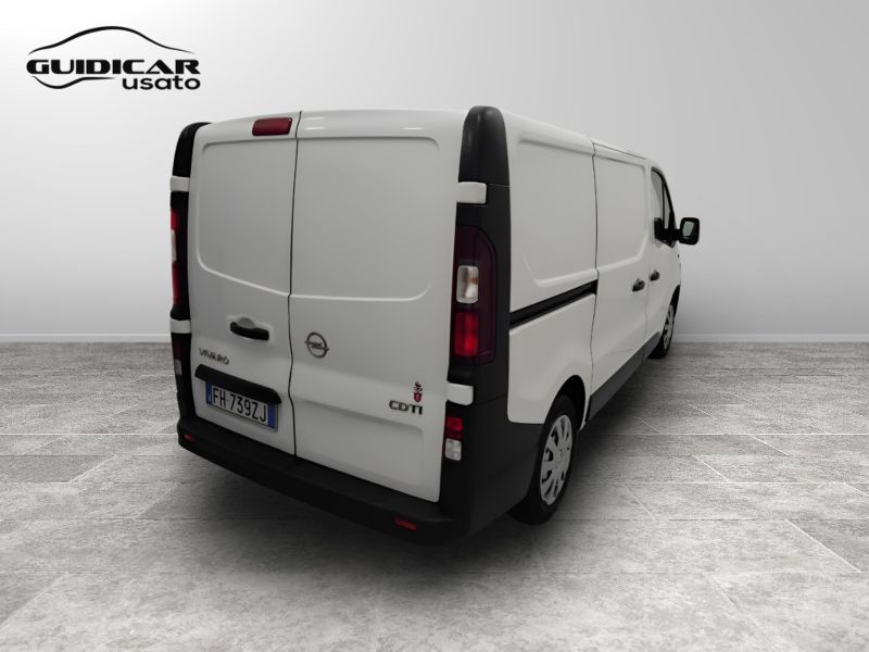 GuidiCar - OPEL Vivaro 2017 Vivaro L1H1 29 1.6 cdti 120cv Essentia E6 Usato
