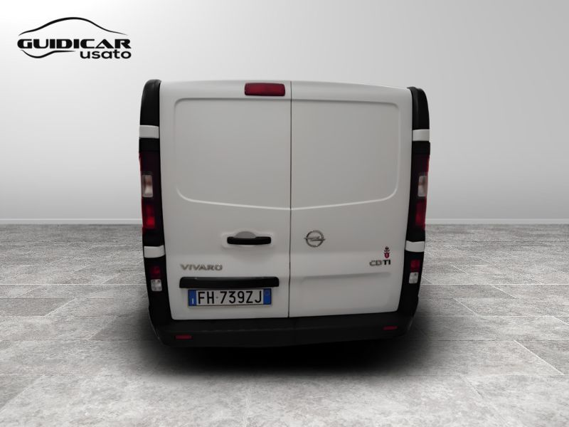 GuidiCar - OPEL Vivaro 2017 Vivaro L1H1 29 1.6 cdti 120cv Essentia E6 Usato