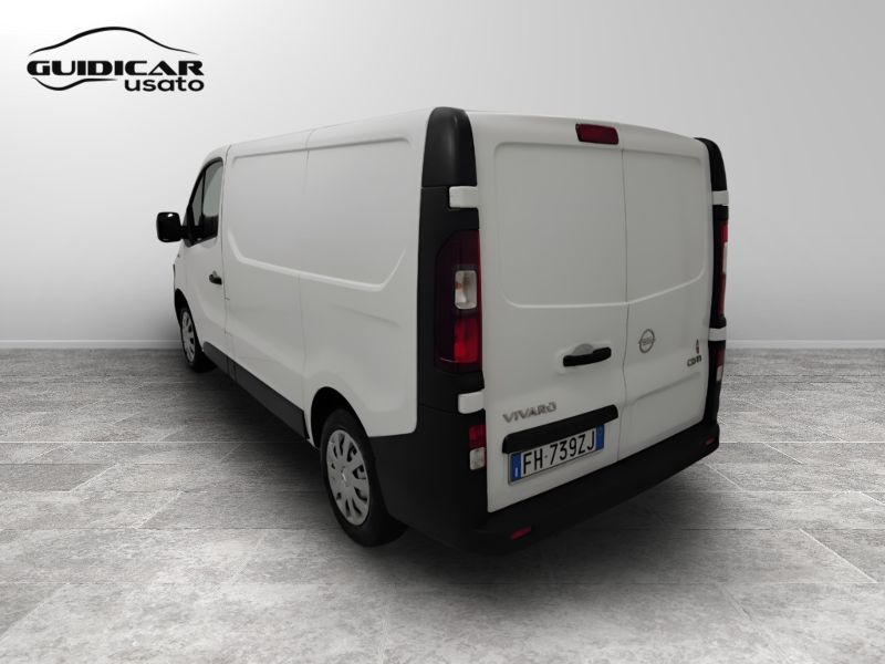 GuidiCar - OPEL Vivaro 2017 Vivaro L1H1 29 1.6 cdti 120cv Essentia E6 Usato