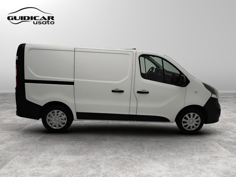 GuidiCar - OPEL Vivaro 2017 Vivaro L1H1 29 1.6 cdti 120cv Essentia E6 Usato