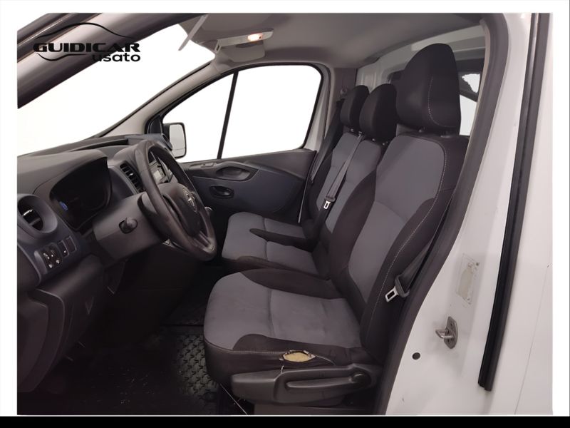 GuidiCar - OPEL Vivaro 2017 Vivaro L1H1 29 1.6 cdti 120cv Essentia E6 Usato