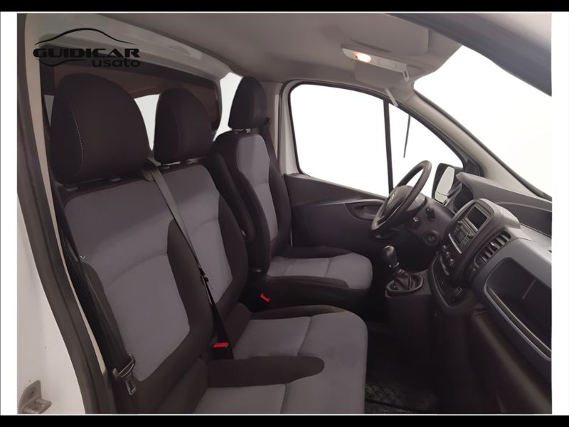 GuidiCar - OPEL Vivaro 2017 Vivaro L1H1 29 1.6 cdti 120cv Essentia E6 Usato