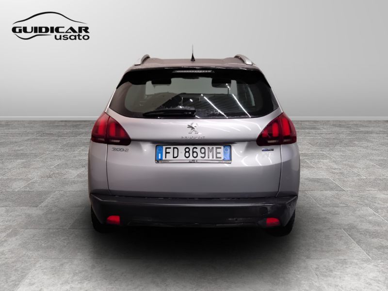 GuidiCar - PEUGEOT 2008 2016 2008 1.2 puretech Active 82cv my16 Usato
