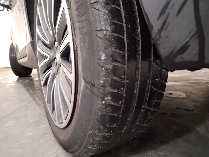 GuidiCar - PEUGEOT 2008 2016 2008 1.2 puretech Active 82cv my16 Usato